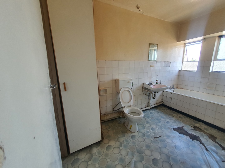 1 Bedroom Property for Sale in Bloemfontein Free State